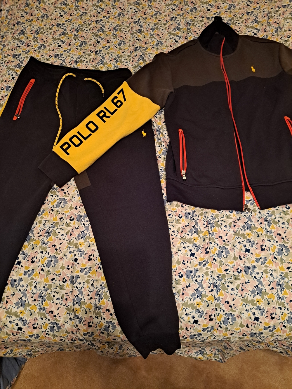 Polo by Ralph Lauren Mens RL67 Black & Yellow Jogger Sweat Set with Red Accents